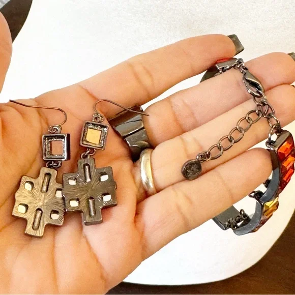 SIMPLY VERA WANG Necklace Earrings & Bracelet 4 Piece Set Gun Metal Gray Tone - Picture 7 of 15